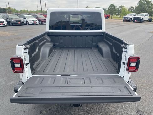 New 2026 Jeep Gladiator Mojave AWD/4WD image 40