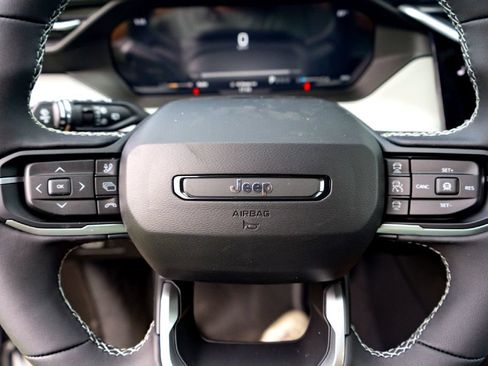 New 2026 Jeep Cherokee Laredo AWD/4WD image 12