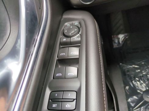 Used 2021 GMC Yukon SLT w/ SLT Premium Package AWD/4WD image 48