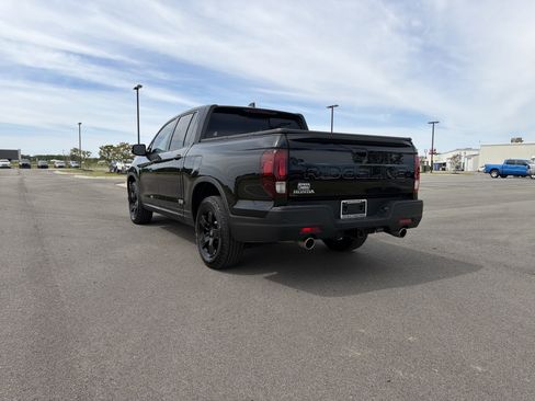 Certified 2025 Honda Ridgeline Black Edition image 3