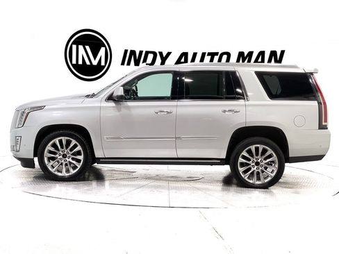 Used 2018 Cadillac Escalade Premium Luxury image 7