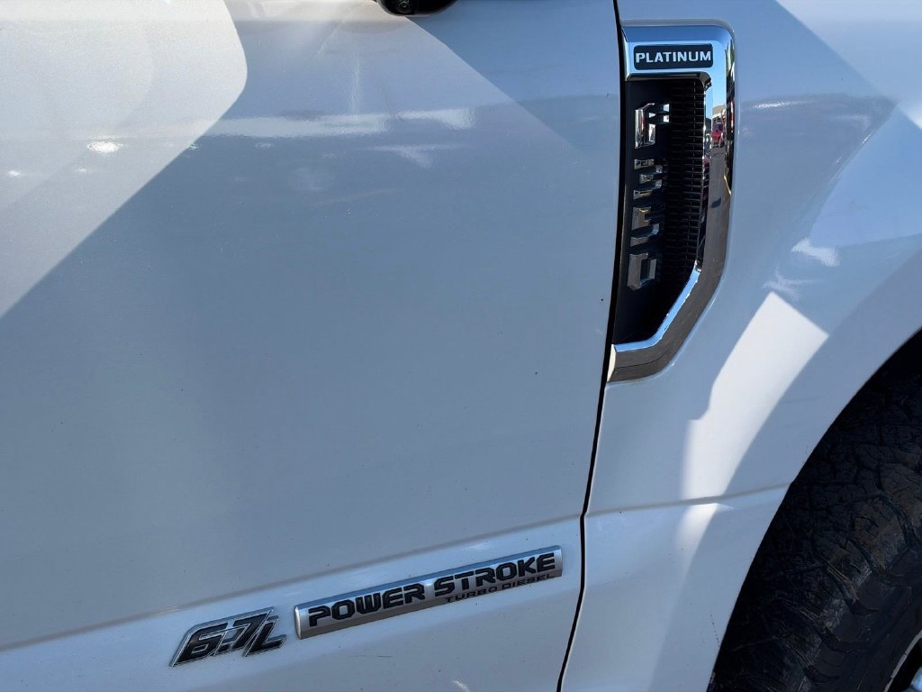 Certified 2019 Ford F350 Platinum w/ Platinum Ultimate Package AWD/4WD image 6