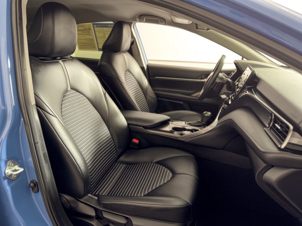 Used 2024 Toyota Camry SE FWD image 30