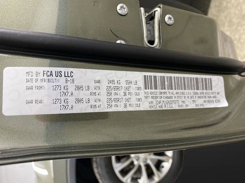 Used 2019 Jeep Cherokee Latitude Plus w/ Comfort/Convenience Group image 41