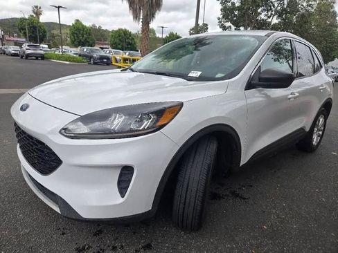 Used 2022 Ford Escape SE image 5