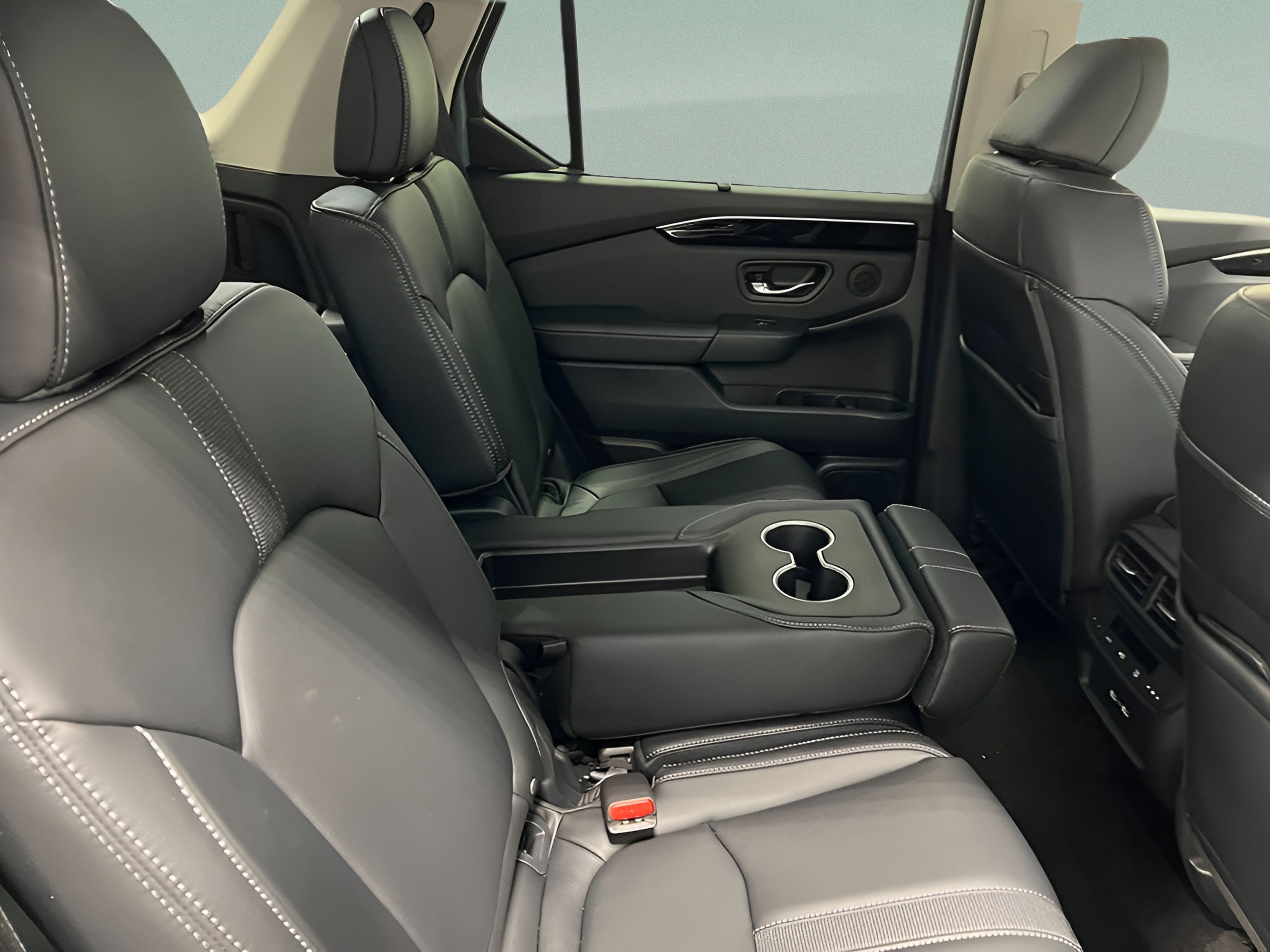 Certified 2025 Honda Pilot Touring image 37