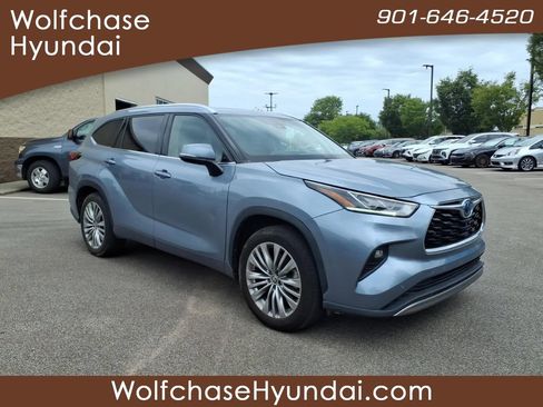 Used 2022 Toyota Highlander Platinum FWD image 7