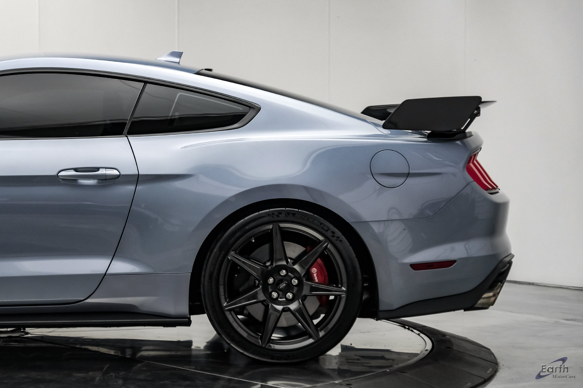 Used 2022 Ford Mustang Shelby GT500 w/ Carbon Fiber Track Pack RWD image 11