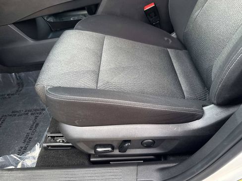 Certified 2024 Nissan Rogue SV FWD image 18