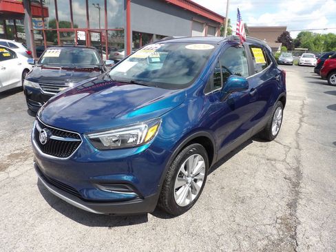 Used 2020 Buick Encore Preferred FWD image 1