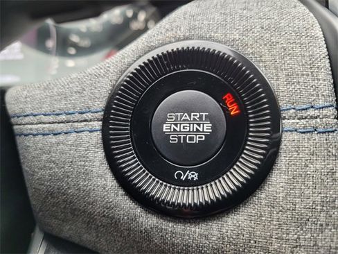 Used 2022 Jeep Compass Latitude image 28