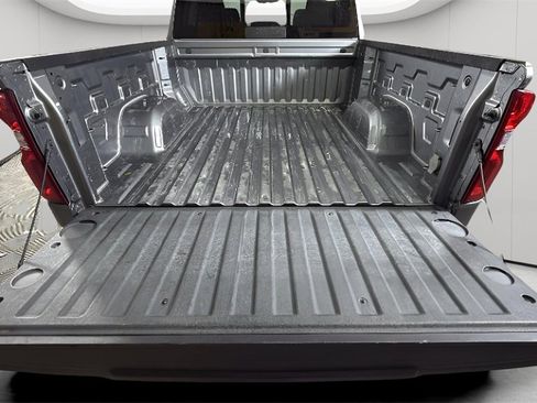 Used 2021 Chevrolet Silverado 1500 LT Trail Boss w/ Convenience Package II image 39