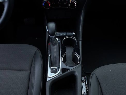 Used 2025 Buick Encore GX Preferred FWD image 13