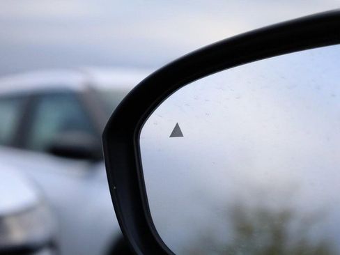 New 2026 Nissan Kicks SV w/ SV Premium Package image 21