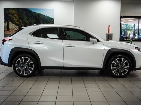 Certified 2024 Lexus UX 250h FWD image 5
