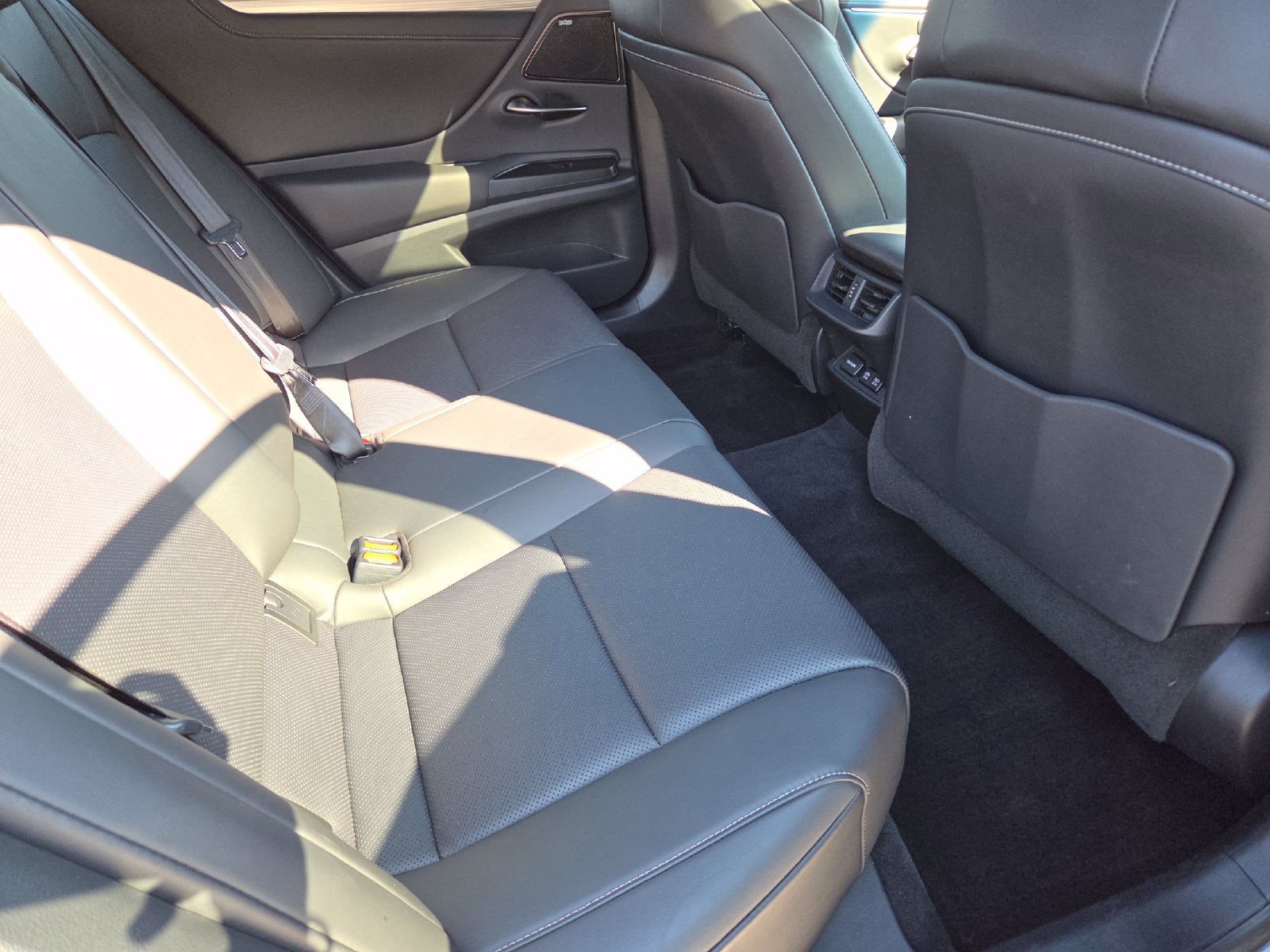 Used 2019 Lexus ES 350 F Sport w/ Accessory Package FWD image 22