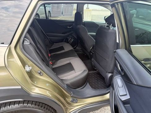 Used 2024 Subaru Outback Premium AWD/4WD image 15