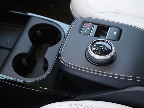 Used 2022 Ford Mustang Mach-E Premium image 29