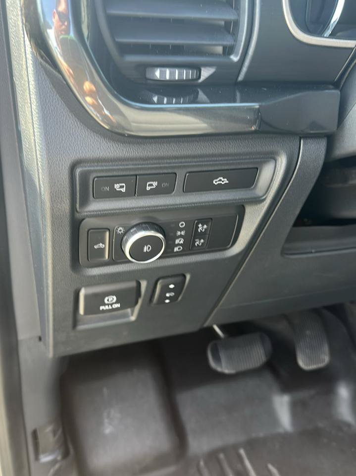 Used 2021 Ford F150 XLT w/ Equipment Group 302A High AWD/4WD image 4