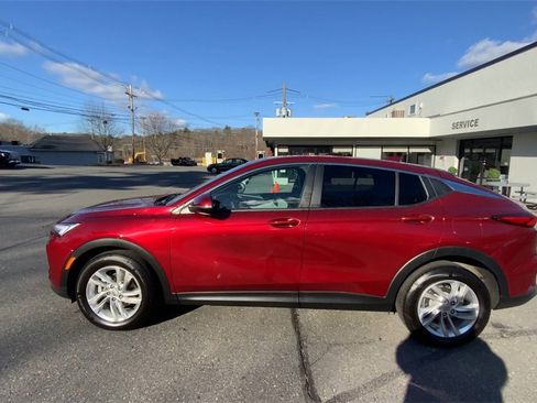 Used 2024 Buick Envista Preferred w/ Convenience II Package image 6