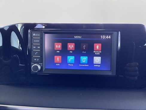 Used 2025 Nissan Kicks S image 18