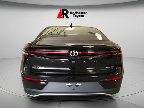 Certified 2026 Toyota Crown w/ Advanced Technology Package AWD/4WD image 4