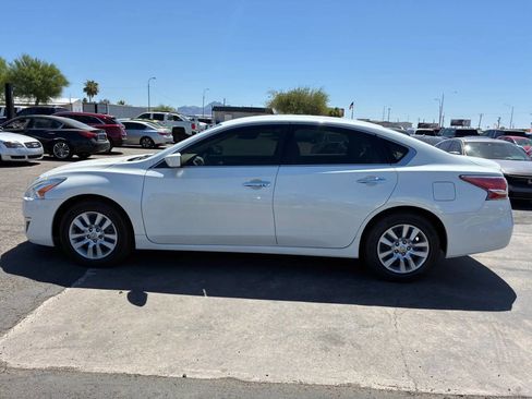 Used 2014 Nissan Altima 2.5 S FWD image 2