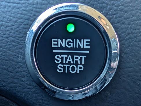 Used 2024 Ford Edge SEL image 25