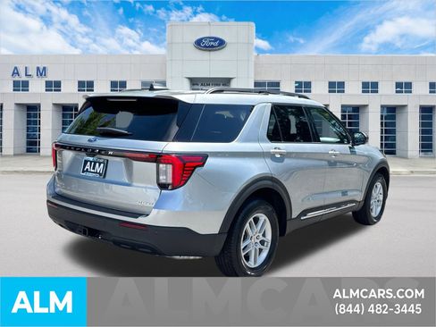 Used 2025 Ford Explorer Active image 6