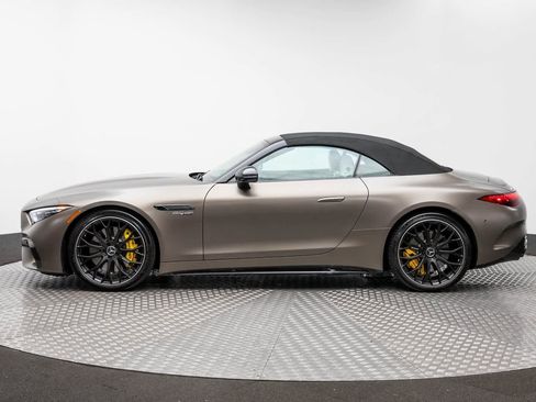 Used 2025 Mercedes-Benz SL 63 AMG 4MATIC image 55