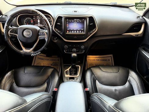 Used 2016 Jeep Cherokee Limited FWD image 9