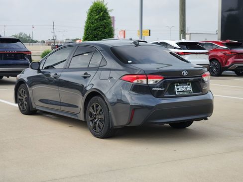 Used 2023 Toyota Corolla LE FWD image 5