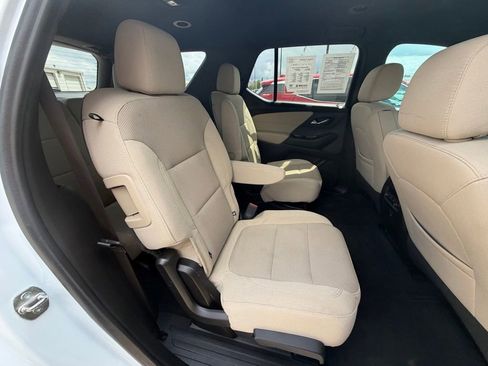 Used 2023 Chevrolet Traverse LT w/ LPO, Cargo Package AWD/4WD image 37
