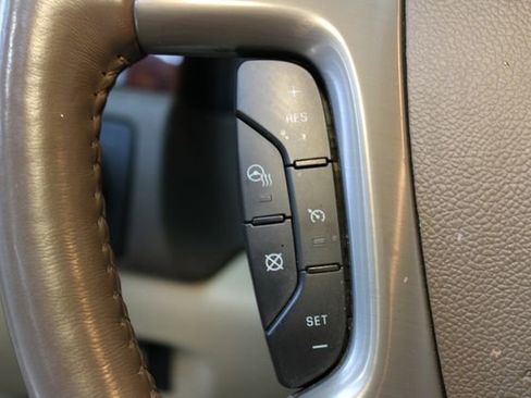 Used 2014 Chevrolet Suburban LTZ AWD/4WD image 25