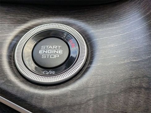 Certified 2023 Jeep Grand Cherokee L Limited w/ Trailer Tow Group (B) image 22