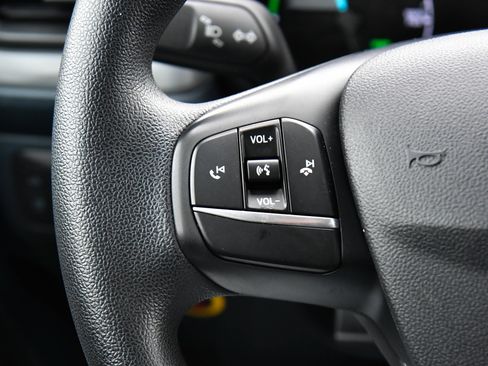 Used 2022 Ford Maverick XL FWD image 33