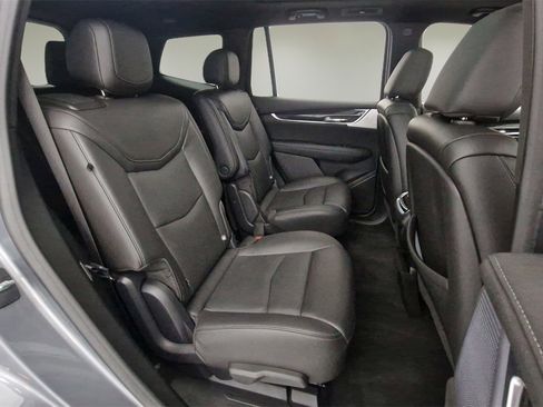 Used 2020 Cadillac XT6 Premium Luxury image 30