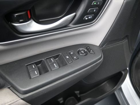 Used 2020 Honda CR-V EX-L image 21