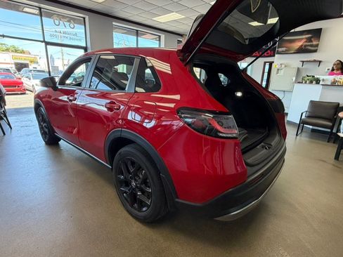 Used 2023 Honda HR-V Sport image 16