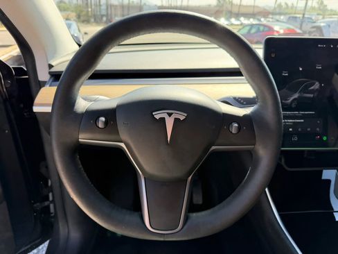 Used 2020 Tesla Model Y Long Range AWD/4WD image 14