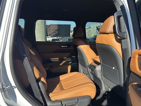 New 2026 Nissan Armada SL w/ Captain's Chari Seat Package image 11