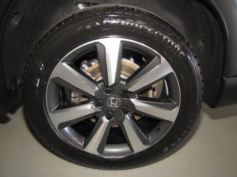 Certified 2025 Honda Pilot Touring image 26