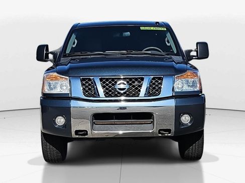 Used 2013 Nissan Titan SV w/ SV Premium Utility Pkg image 11