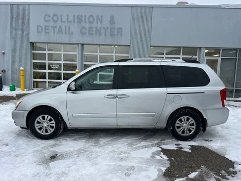 Used 2012 Kia Sedona LX w/ PWR Pkg image 3
