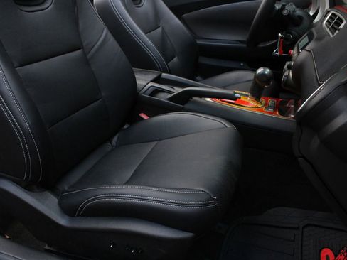 Used 2012 Chevrolet Camaro SS RWD image 23