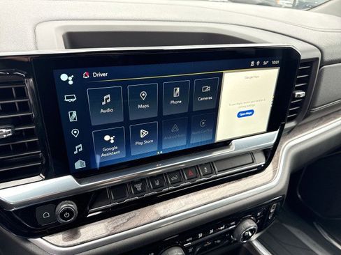 Used 2024 Chevrolet Silverado 3500 LTZ w/ LTZ Convenience Package image 12