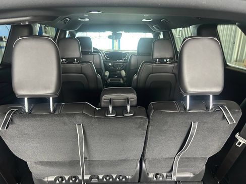 New 2026 Chrysler Pacifica Select w/ S Appearance Package FWD image 12