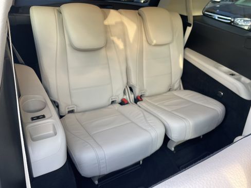 Certified 2024 Mercedes-Benz GLS 450 4MATIC image 48