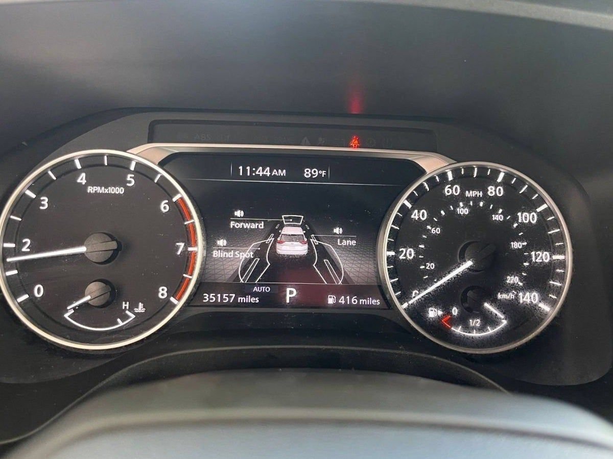 Used 2025 Nissan Rogue SV AWD/4WD image 41