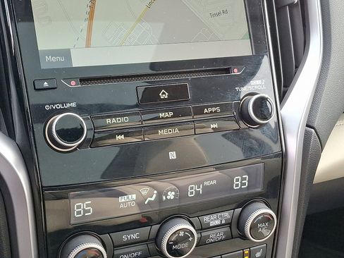 Certified 2021 Subaru Ascent Limited w/ Technology Package image 18